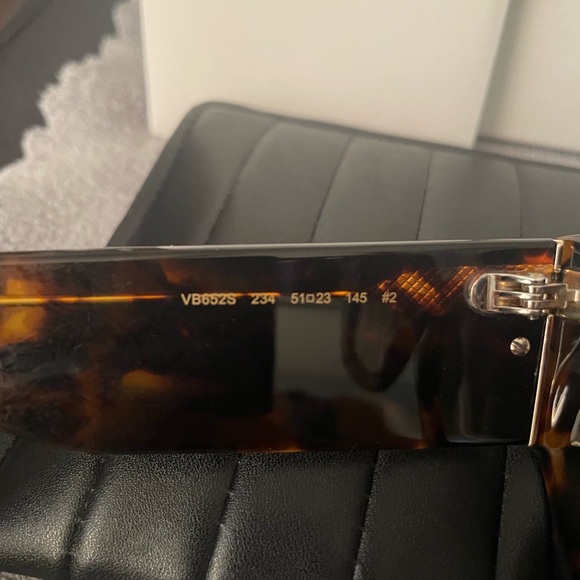 Victoria Beckham Sunglasses - Picture 4 of 7